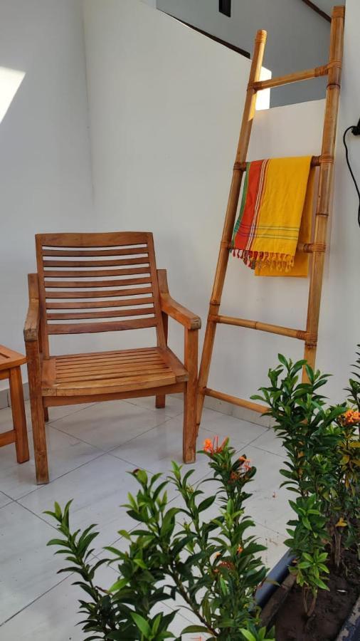 Hotel Cape Rose Gili Trawangan Exterior foto