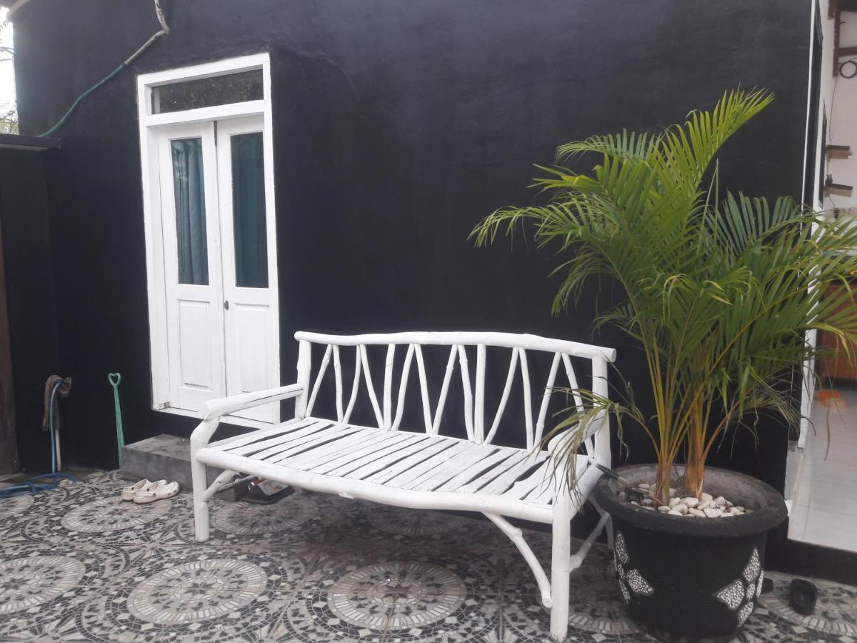 Hotel Cape Rose Gili Trawangan Exterior foto