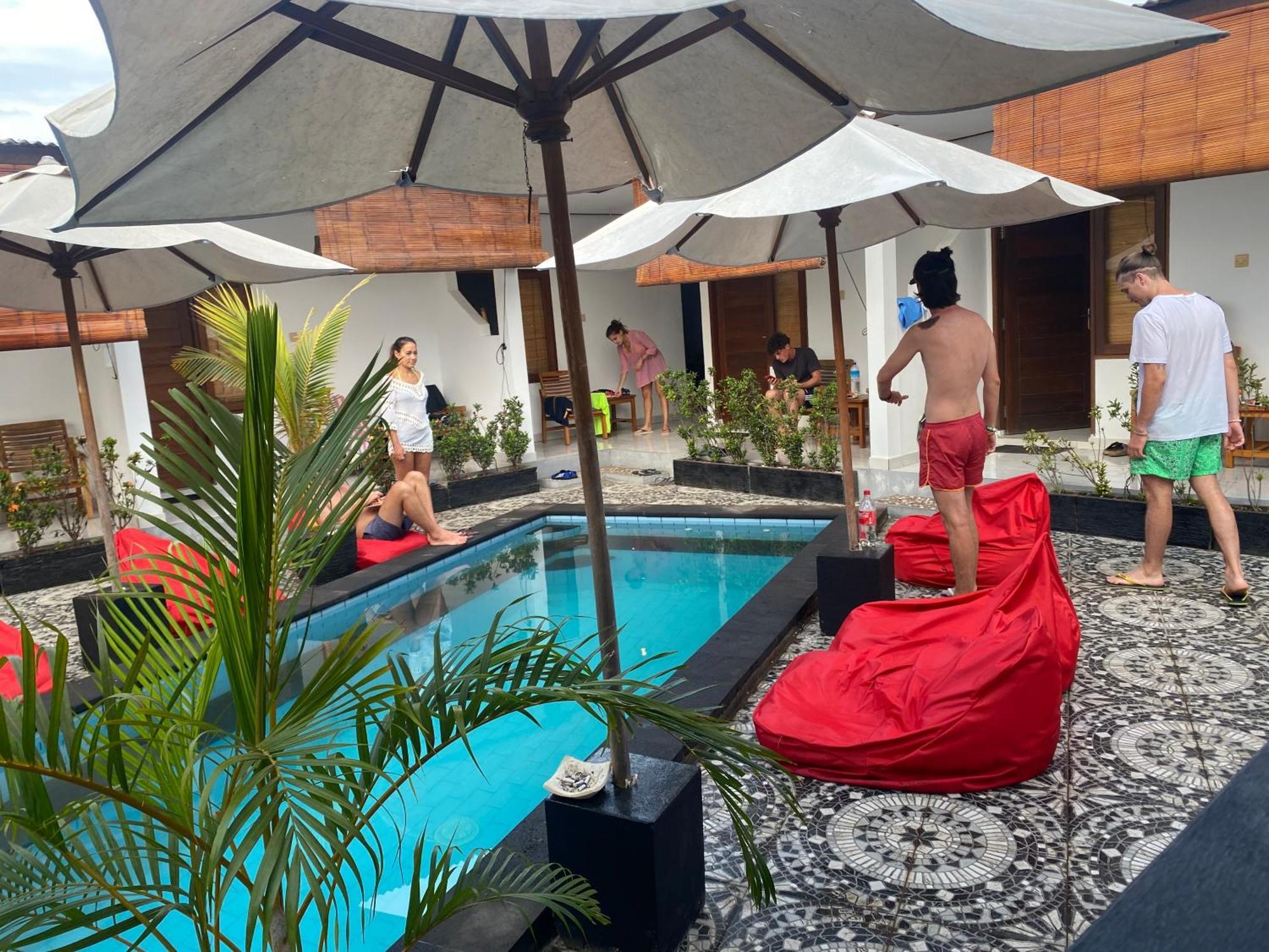 Hotel Cape Rose Gili Trawangan Exterior foto