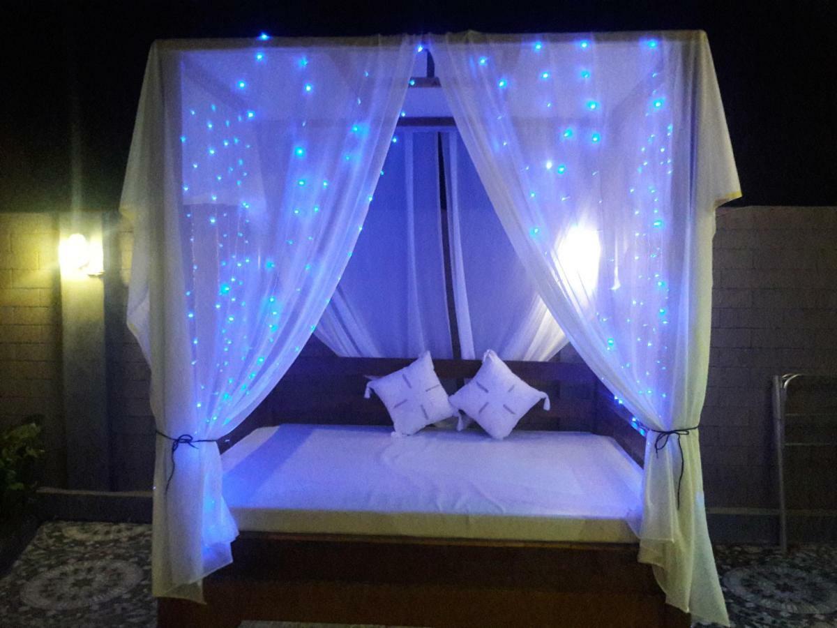 Hotel Cape Rose Gili Trawangan Exterior foto