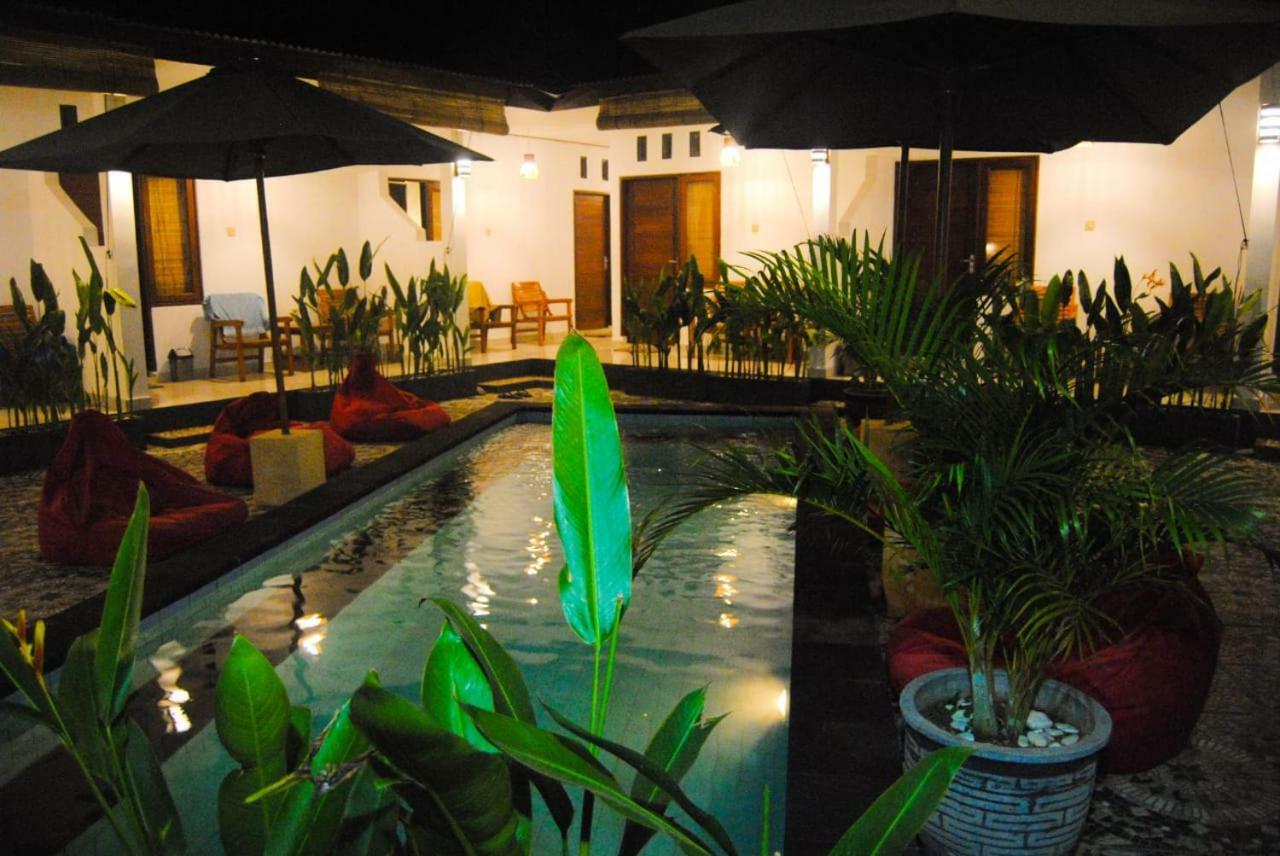 Hotel Cape Rose Gili Trawangan Exterior foto