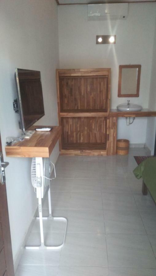 Hotel Cape Rose Gili Trawangan Exterior foto